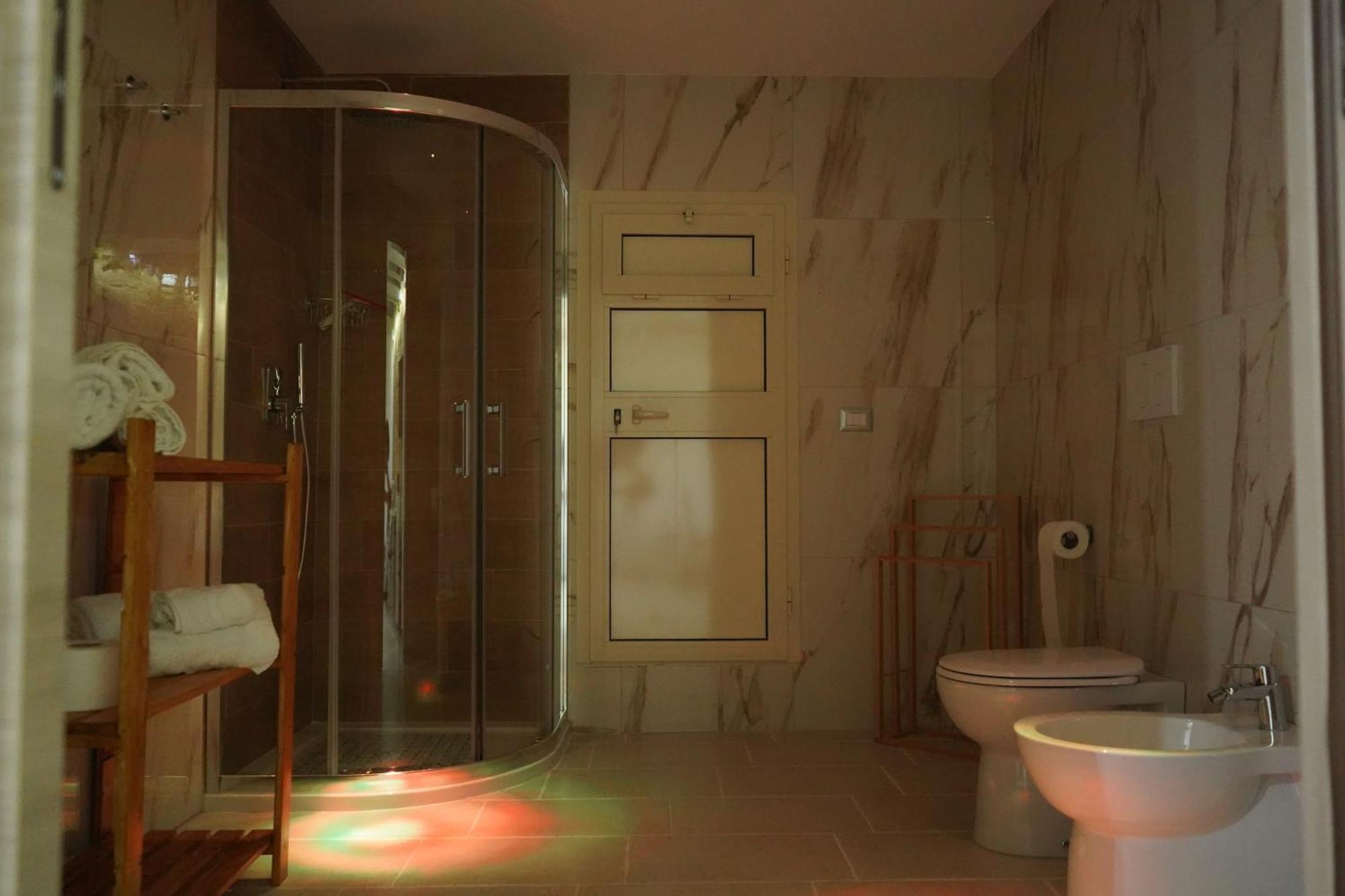 Hotel Dimora Antomarti Bari Esterno foto
