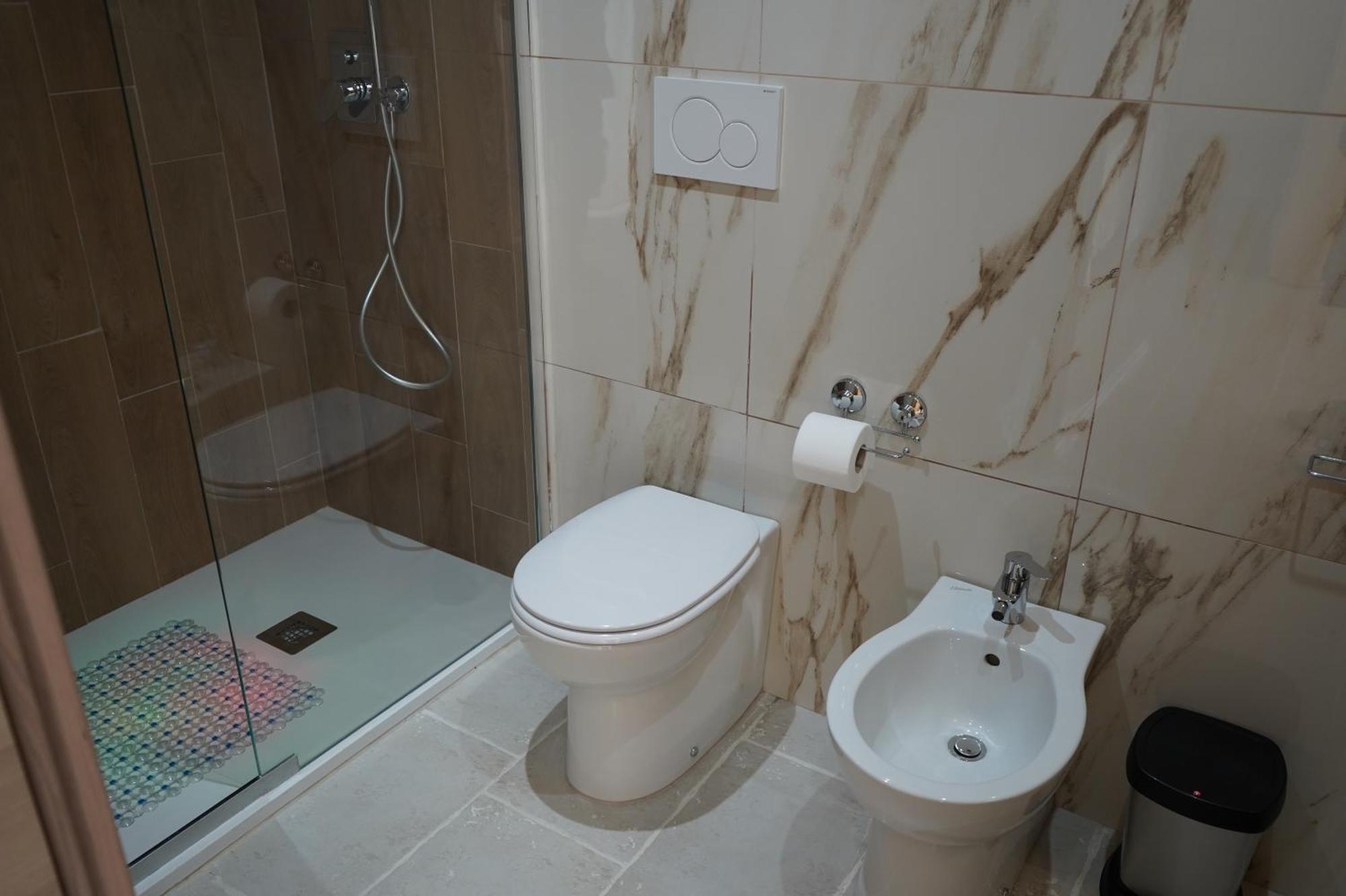Hotel Dimora Antomarti Bari Esterno foto